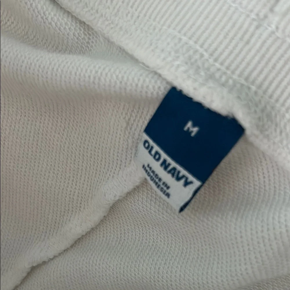 Old Navy White Athletic Shorts with Elastic Waistband - Picture 3 of 4